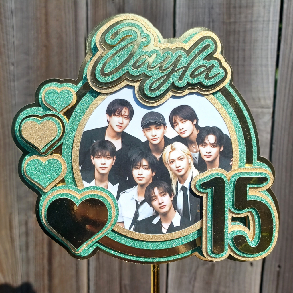 Custom 3D Cake Topper (Circle with Stars/ Hearts)