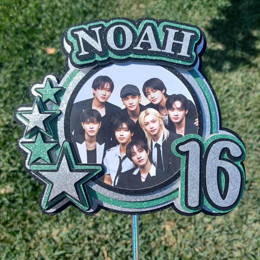 Custom 3D Cake Topper (Circle with Stars/ Hearts)